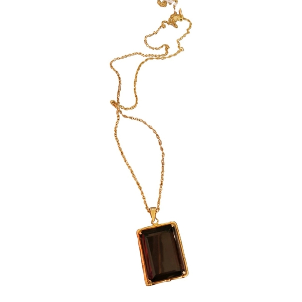 Quartz necklance
